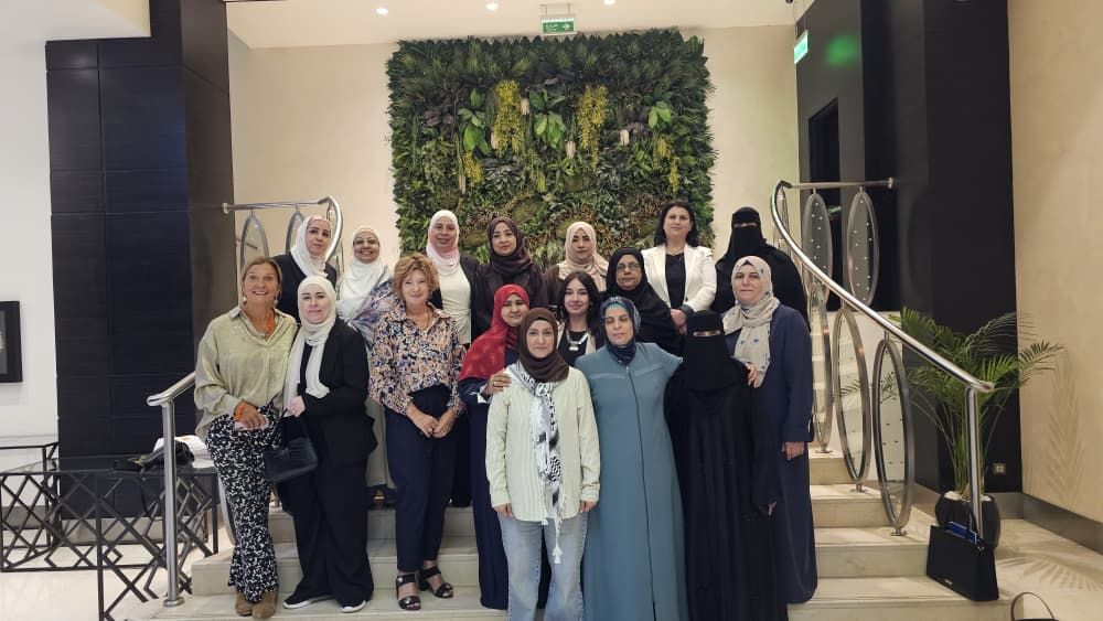 بمشاركة ثمان قاضيات يمنيات.. اختتام برنامج تدريب المدربين في القيادة النسائية لقاضيات الشرق الأوسط وشمال أفريقيا في العاصمة الاردنية