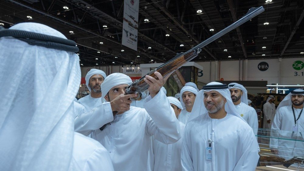 حمدان بن محمد يزور معرض أبوظبي الدولي للصيد والفروسية 2025