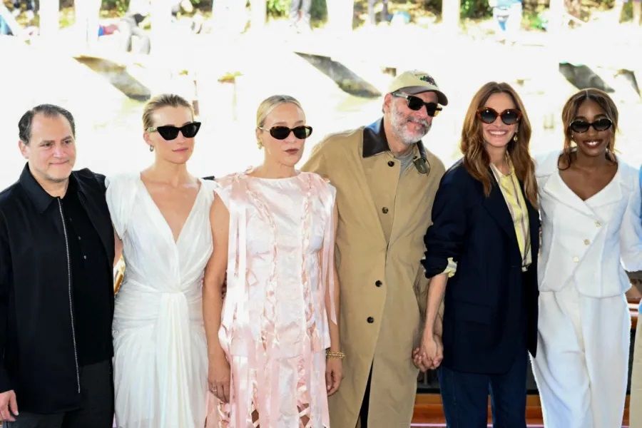 مهرجان فينيسيا في يومه الثالث:حضور جوليا روبرت للمرة الاولى وتألق هيئة الأفلام السعودية