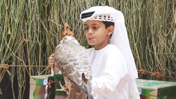 «أبوظبي للتراث» تقدم تجربة متميزة لزوار «أبوظبي الدولي للصيد والفروسية»