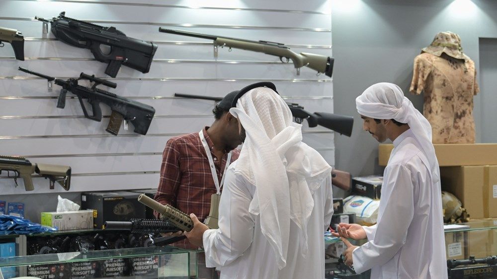 «أبوظبي الدولي للصيد والفروسية» يستقبل الزوار بالعروض والفعاليات المتنوعة