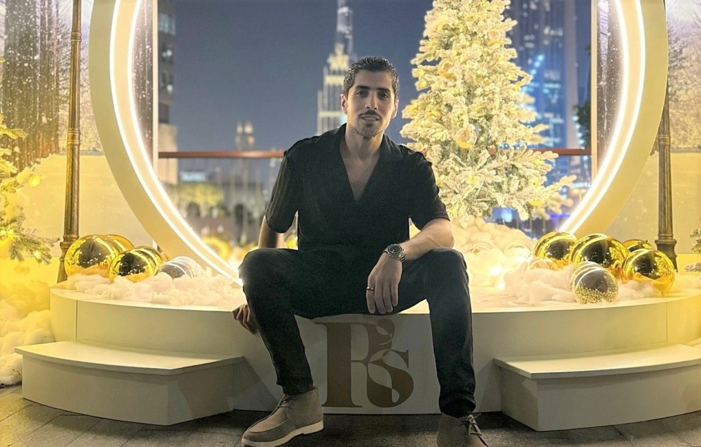 كيف علق فهد باسم بصورة جمعته مع هدى حسين؟