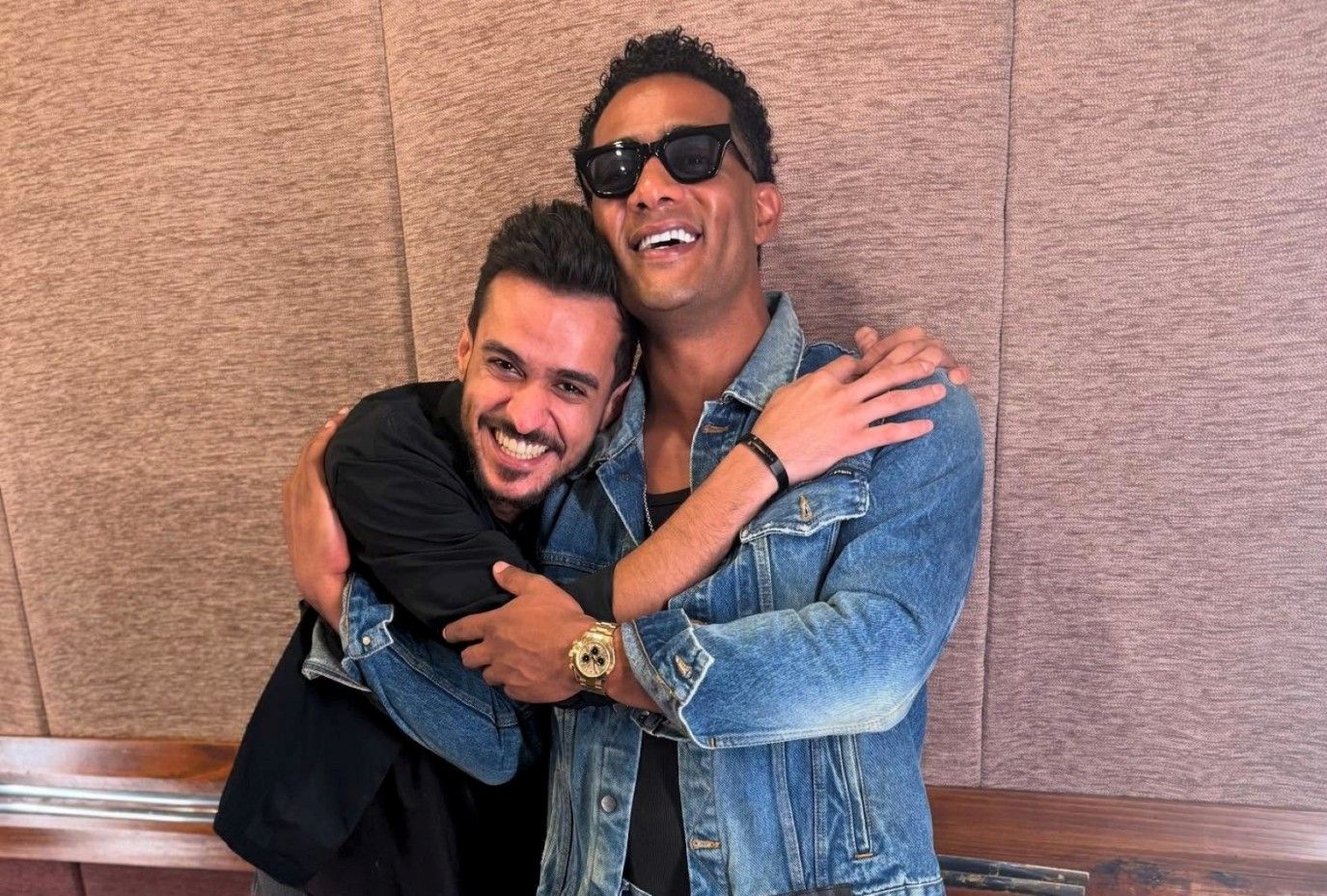 عايض ومحمد رمضان يلتقيان بأغنية "جدة غير" فما القصة؟