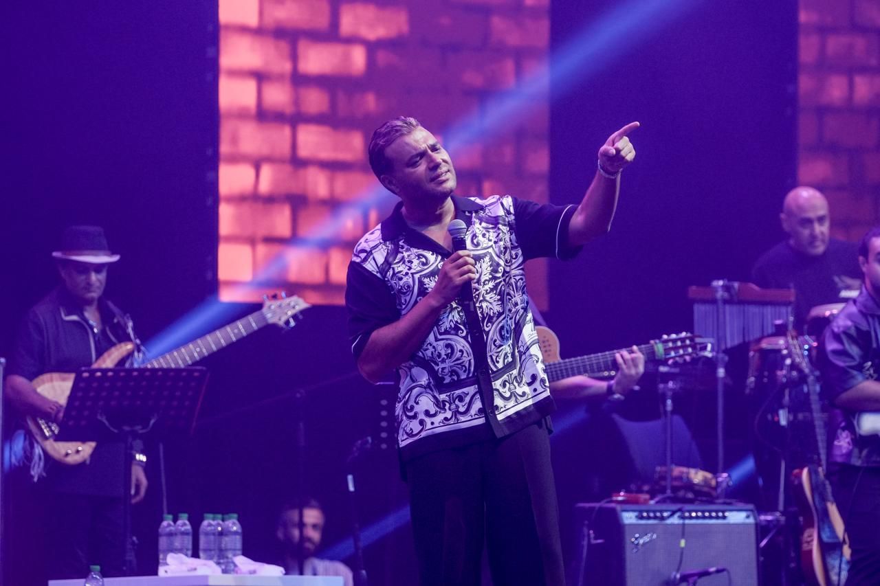 رامي صبري كامل العدد في حفل دبي ويوعد جمهوره بلقاء ثاني