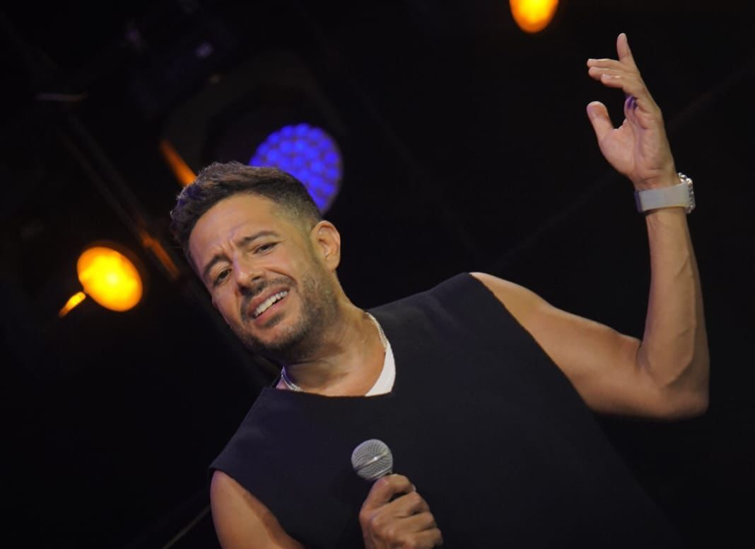 بالصور- محمد حماقي يُشعل “ليالي مراسي” بسهرة غنائيّة حماسيّة