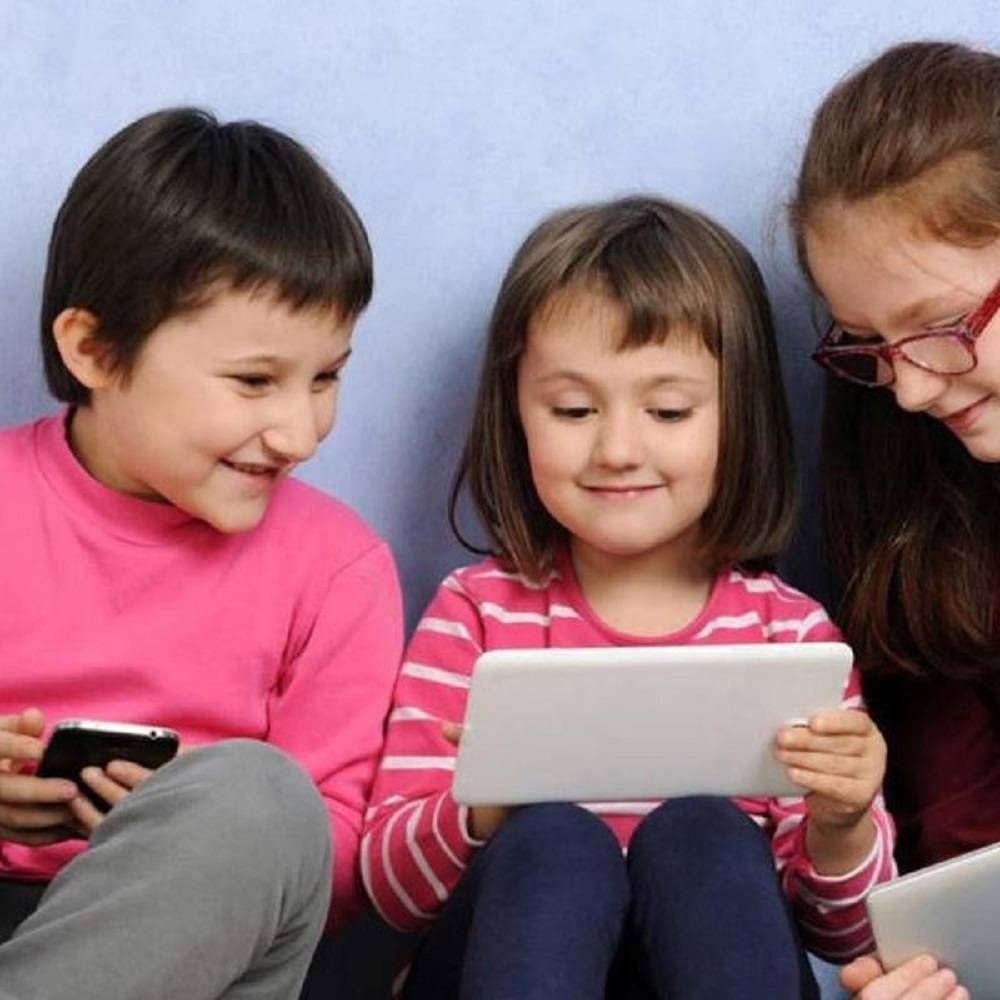 متلازمة الرقبة النصية عند الأطفال وعلاقتها باستخدام الجوال