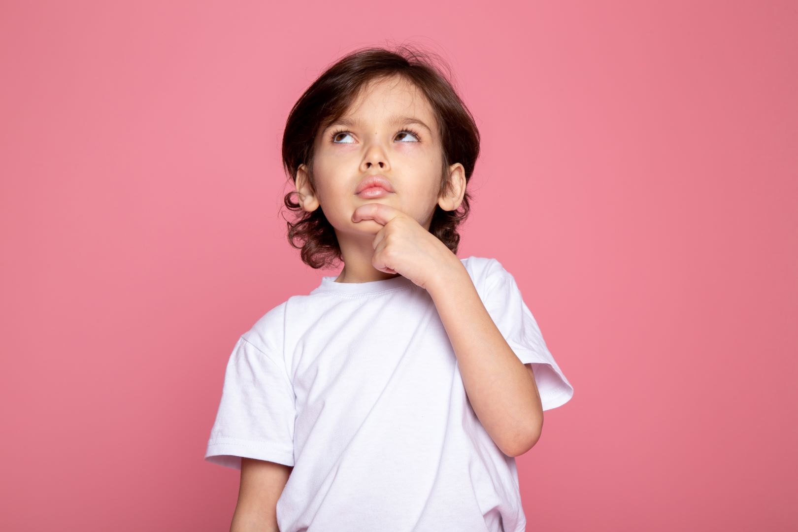 ألغاز طريفة للأطفال مستوحاة من أجواء المدرسة