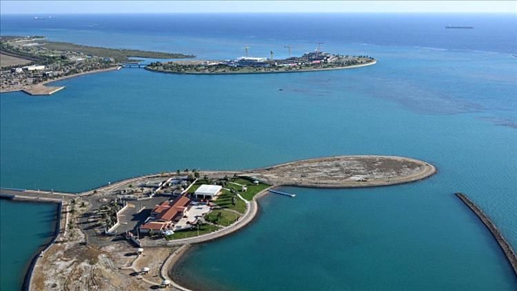 انفجار غامض يروع سفينة إسرائيلية قبالة سواحل السعودية.. فهل تصاعد الحوثيون هجومهم ؟