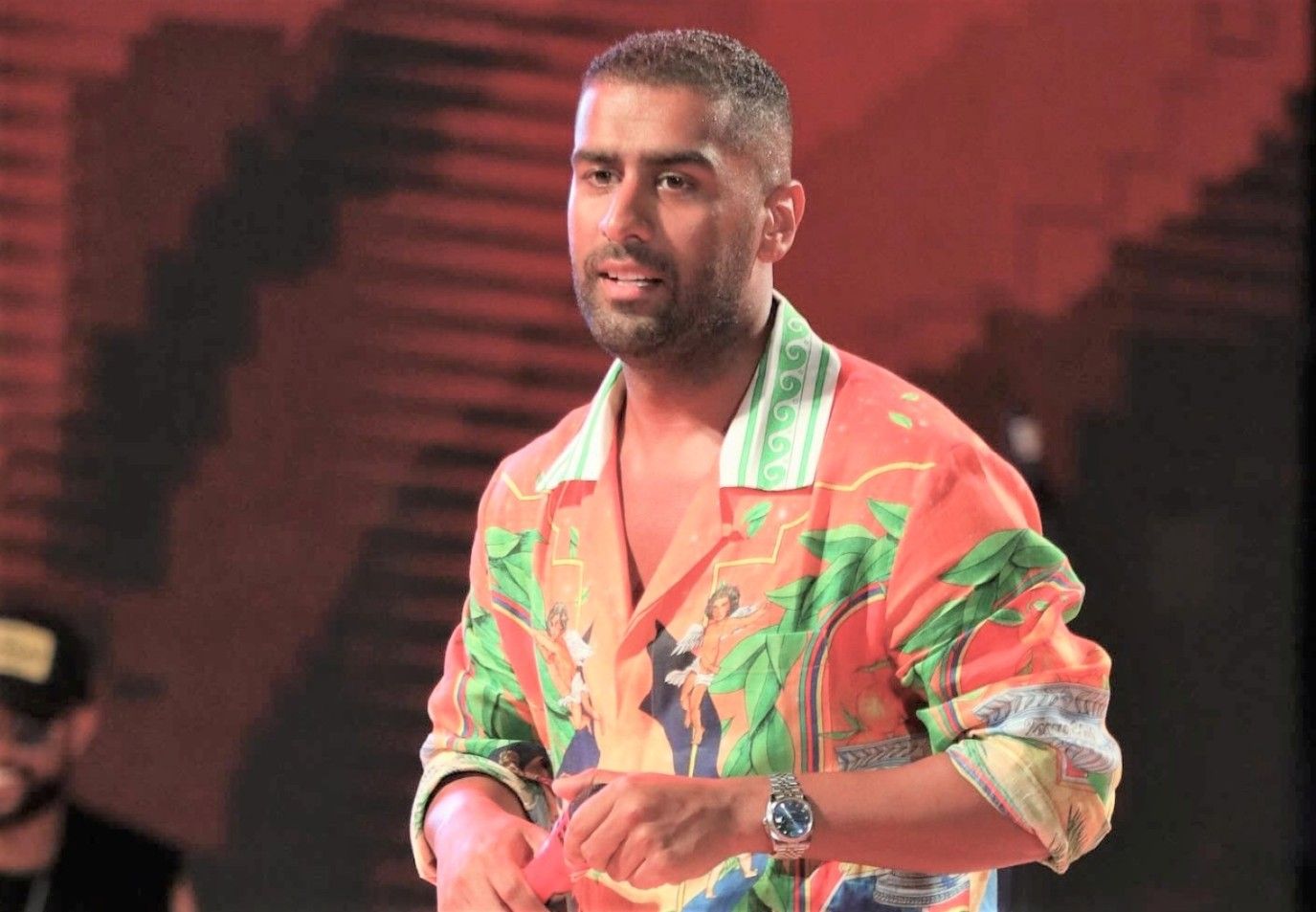 بدر الشعيبي يستعرض بعض آراء جمهوره بعد قرب طرح ألبومه الجديد "الحل الصعب"