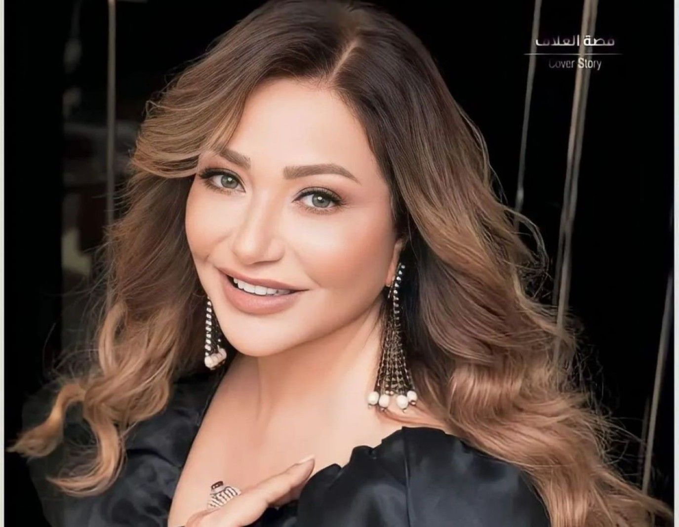 ليلى علوي تخطف الأنظار بإطلالة شبابية في أحدث جلسة تصوير.. والجمهور يعلق كل ماتكبر تحلى