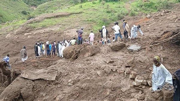 البرلمان العربي يؤكد تضامنه مع الشعب السوداني عقب الانزلاق الأرضي المأساوي