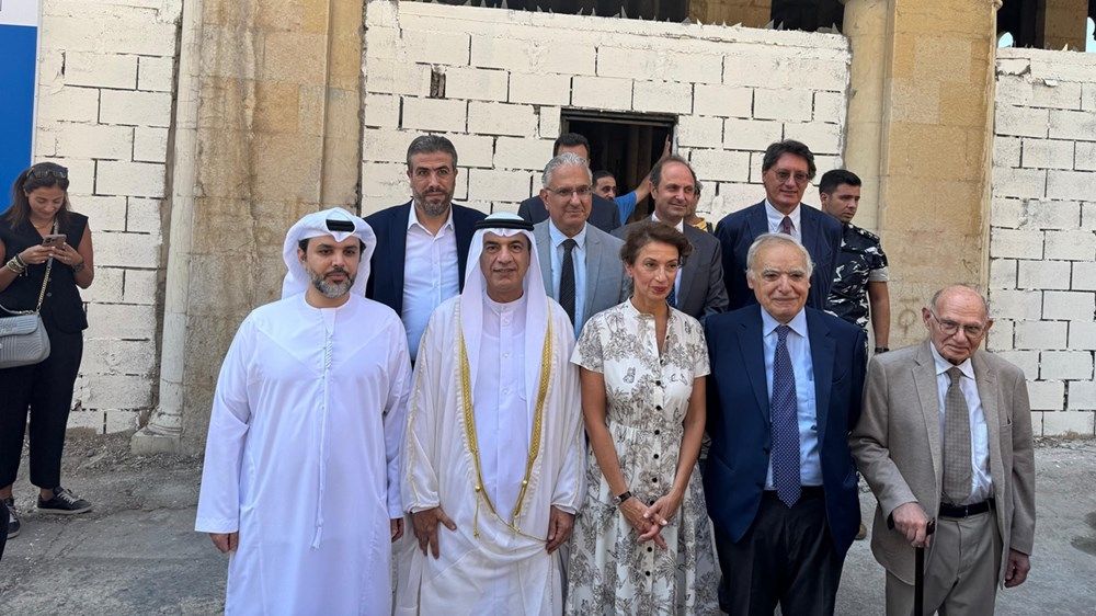 حاكم الشارقة يدعم إعادة تأهيل مسرح «بيروت الكبير»