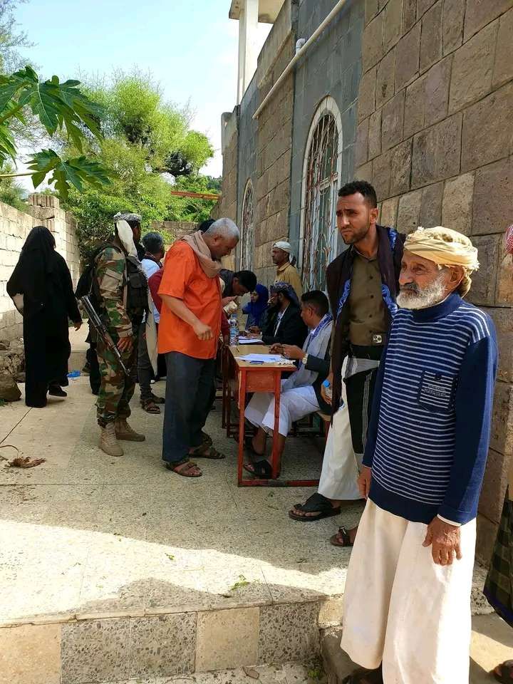 اول انتخابات ديمقراطية في اليمن منذ اندلاع الحرب