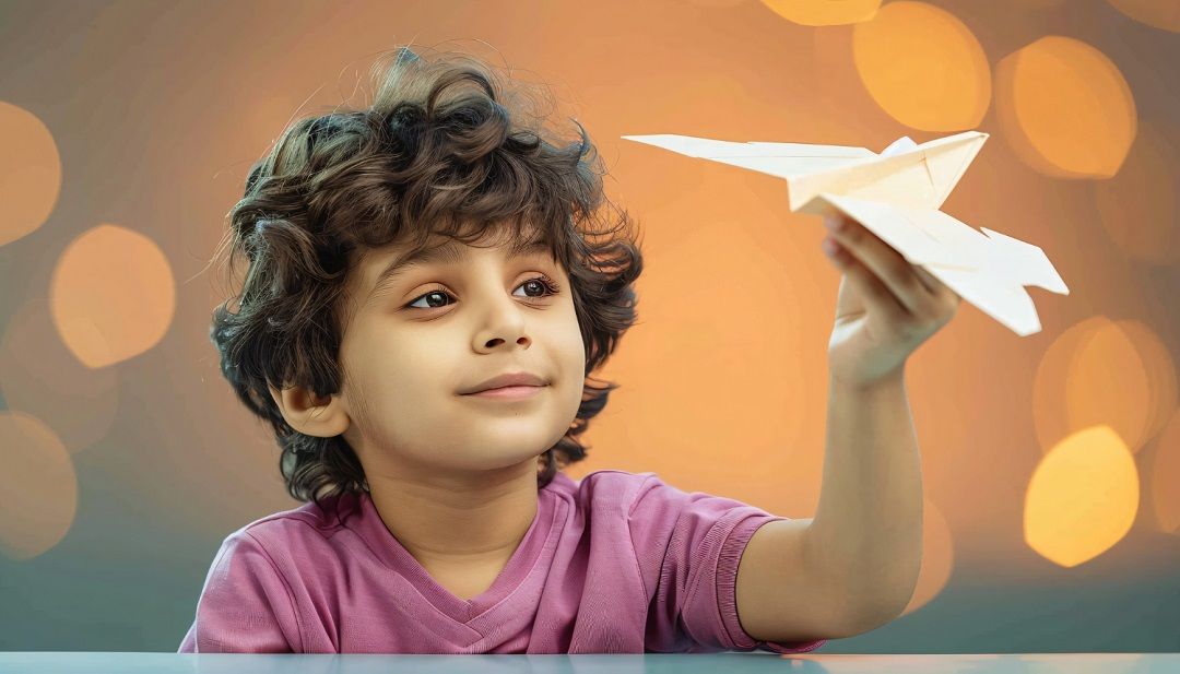 مشكلتي: طفلي يتحدث مع نفسه وصديقه الوهمي ... متى يصبح الأمر خطراً؟ 