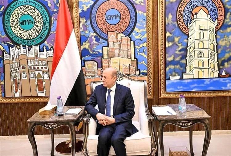 الغداء الأول… على مائدة الرئيس رشاد العليمي