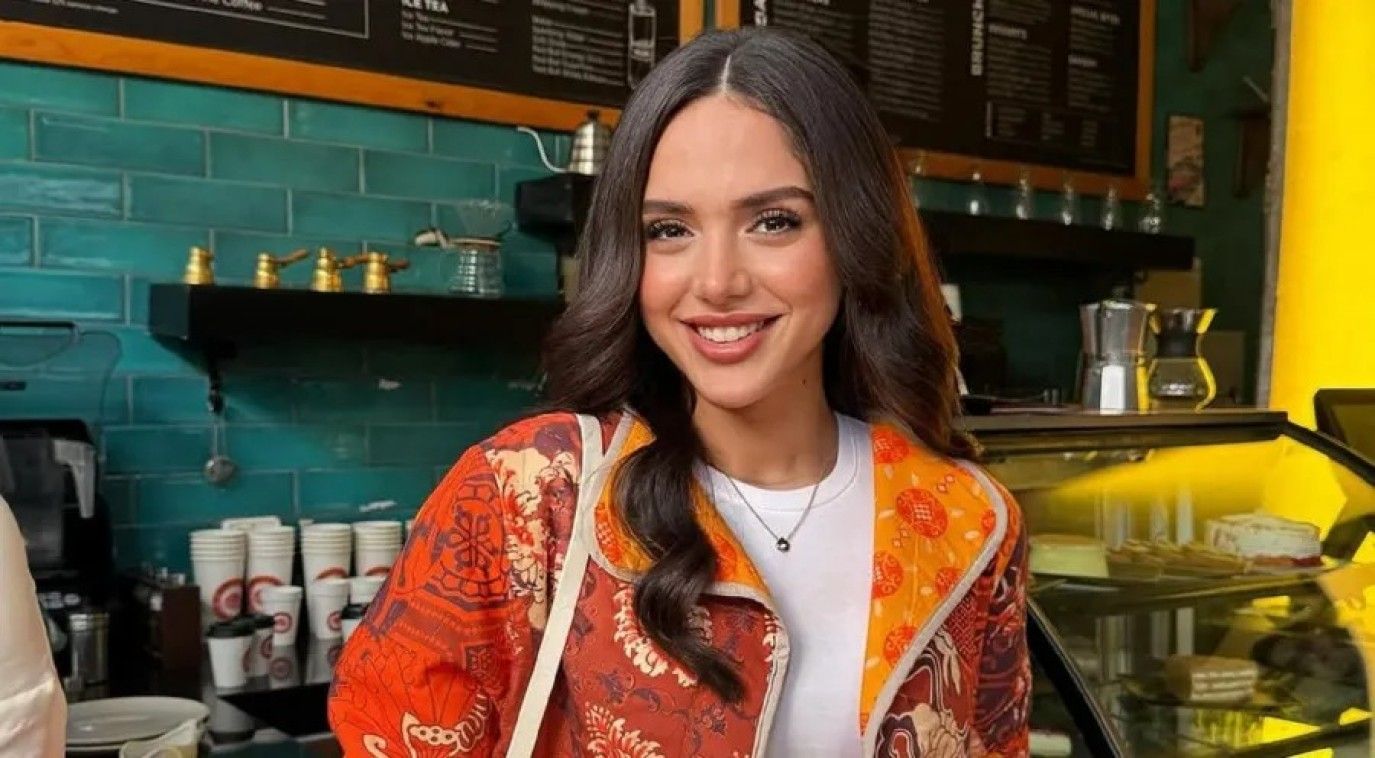 نزيف مفاجئ.. نقل رنا رئيس إلى أحد المستشفيات لإجراء عملية جراحية