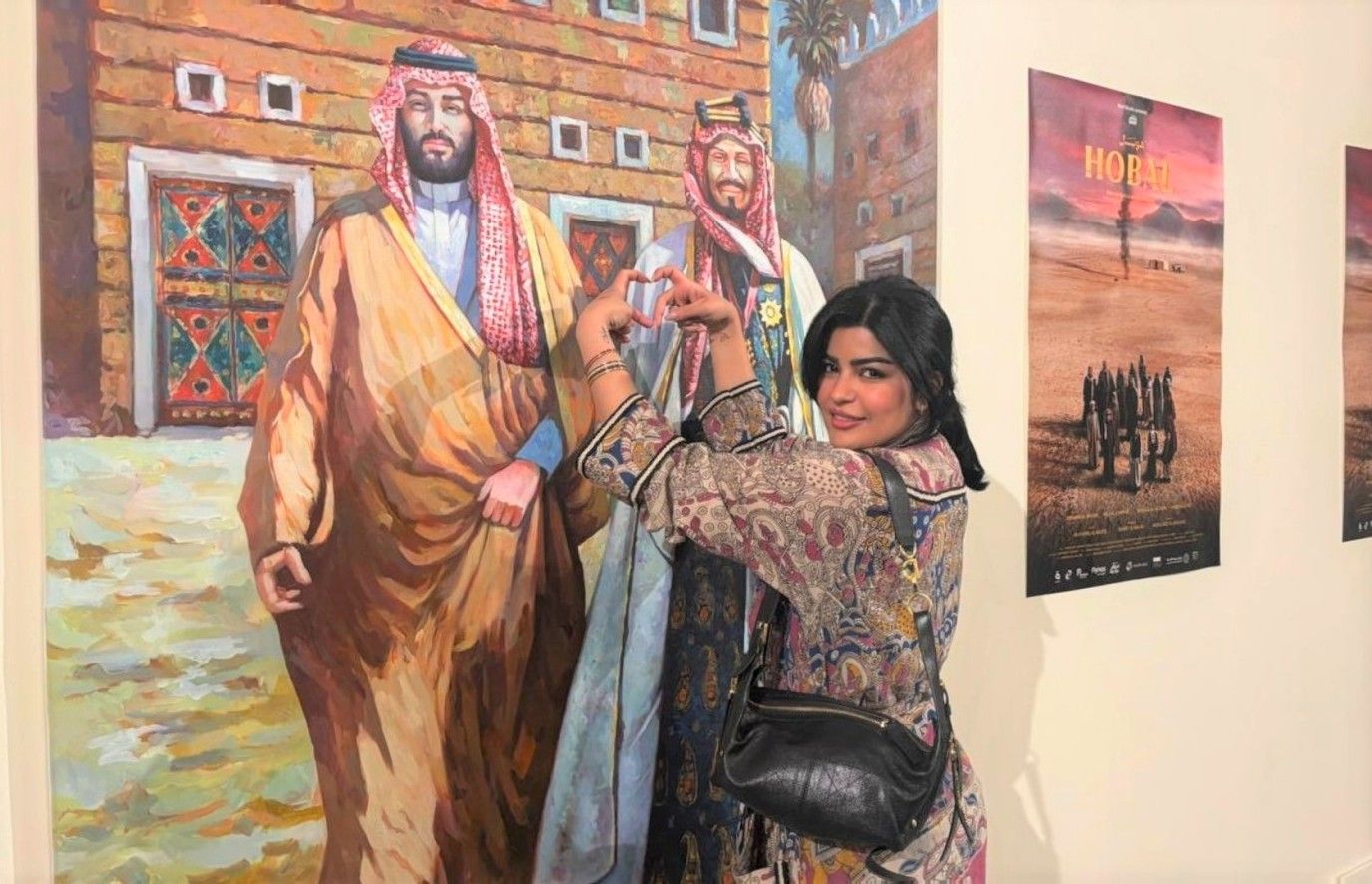 شاهد كيف تألقت ميلا الزهراني على السجادة الحمراء في مهرجان تورنتو السينمائي