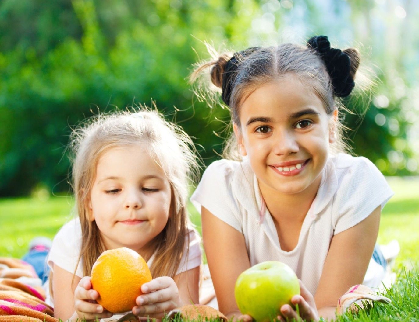 أسماء بنات عربية وشرقية وأوروبية وآسيوية بمعنى الفاكهة