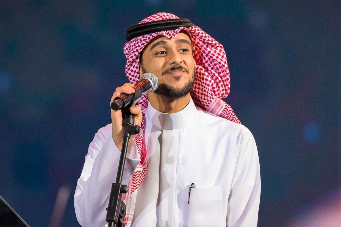 موعد حفل عايض بمركز الشيخ جابر الأحمد الثقافي بالكويت