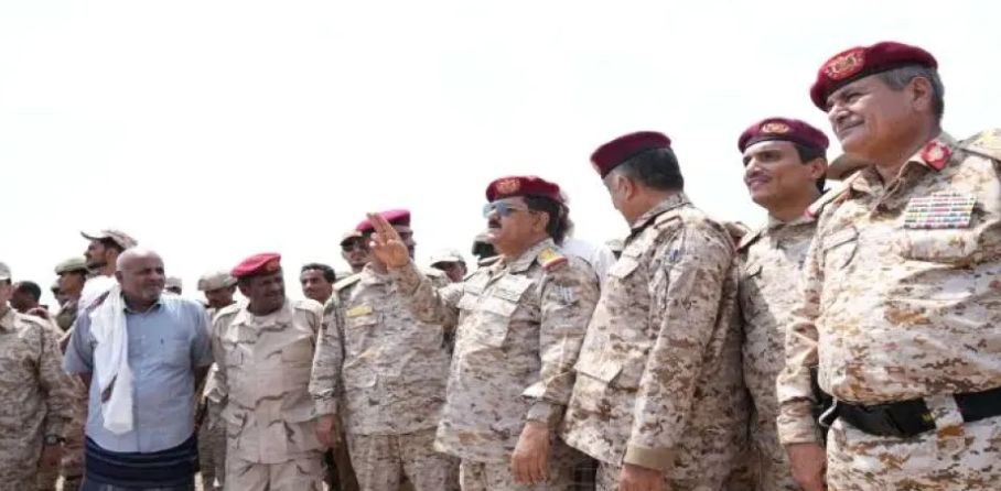 وزير الدفاع يطير إلى جزيرة ميون السرية: ما الذي يُخبّأ في باب المندب؟..."زيارة مفاجئة تهزّ المشهد"