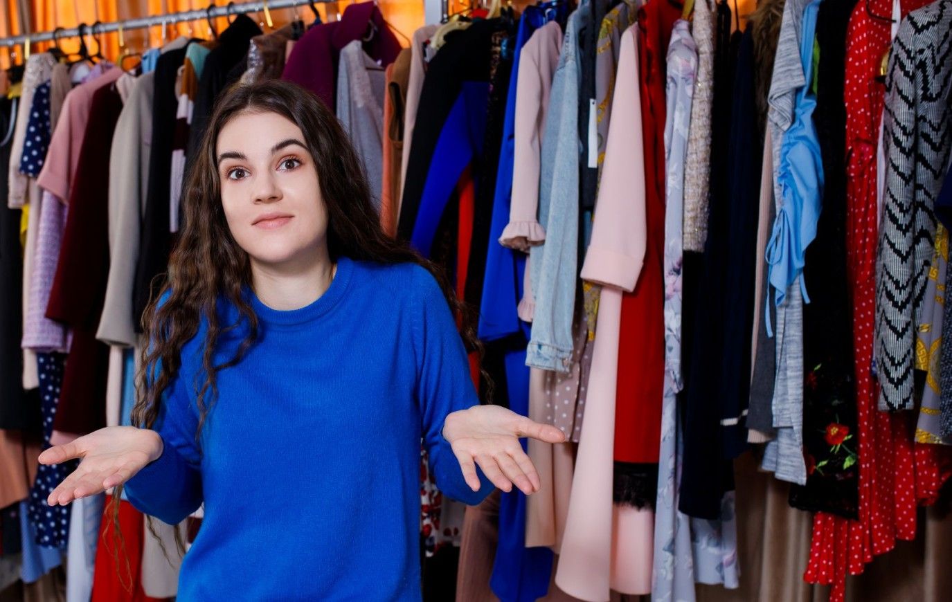 معركة الملابس بين الوالدين والمراهقين: الأسباب والنتائج وطرق الإقناع