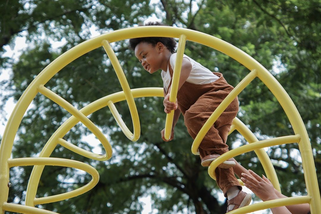 وفقاً لدراسات: الألعاب غير الإلكترونية سرّ الطفولة السعيدة من 1-8 سنوات