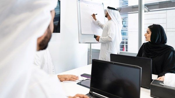 مدير «الشؤون الاستراتيجية» ب«التمكين الحكومي - أبوظبي» لـ «الاتحاد»: «الاتجاهات الناشئة» يكشف رؤى  استشرافية لبيئات العمل