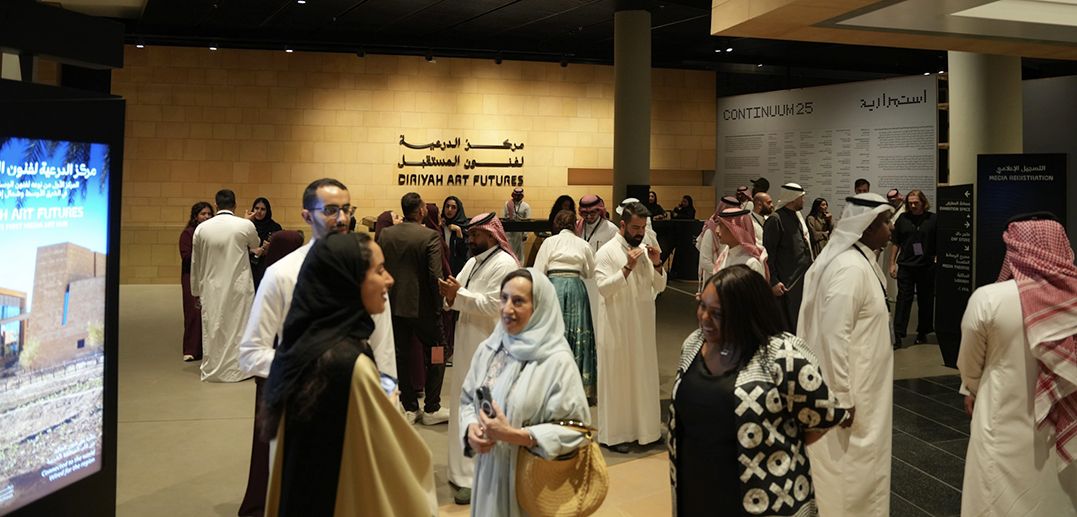 مركز الدرعية لفنون المستقبل يفتتح معرض “استمرارية 25” لفناني الوسائط الجديدة