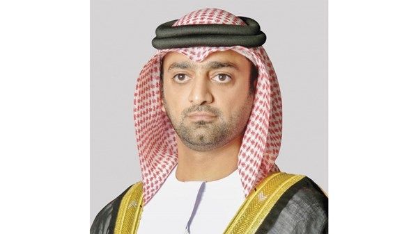 عمار بن حميد يمنح قيادتين أمنيتين بدبي «وسام شرطة عجمان»