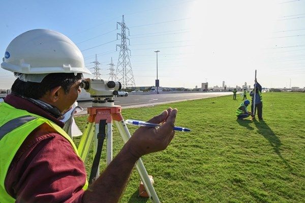 "الطاقة والبنية التحتية" تباشر تنفيذ مشروع تطوير شارع الإمارات بتكلفة 750 مليون درهم