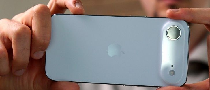 تكنولوجيا: iPhone Air يبهر بصلابته ويكاد يضاهي iPhone 17 Pro
