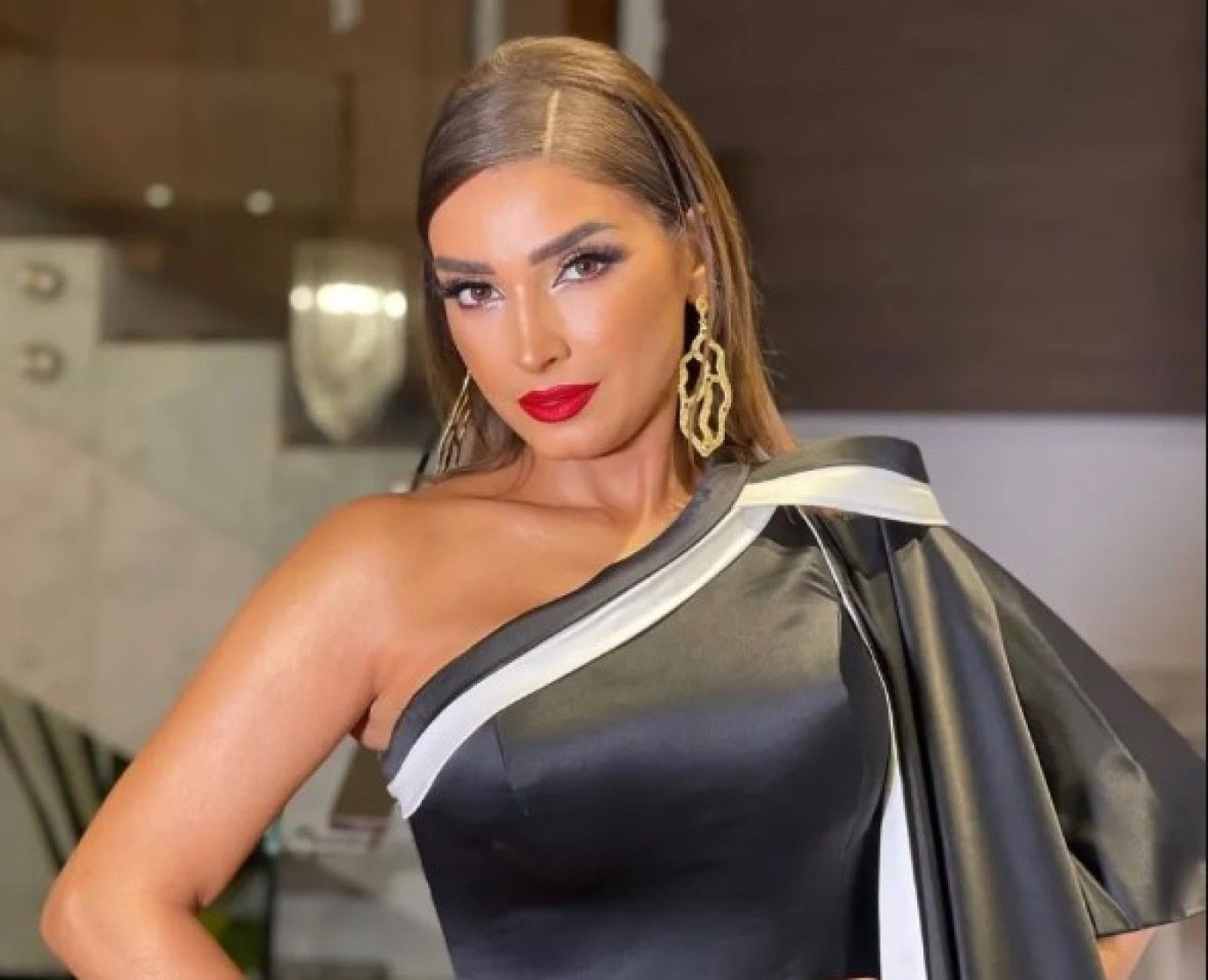 أحدثهم روجينا.. فنانون تعاونوا مع أبنائهم المخرجين في الدراما التلفزيونية