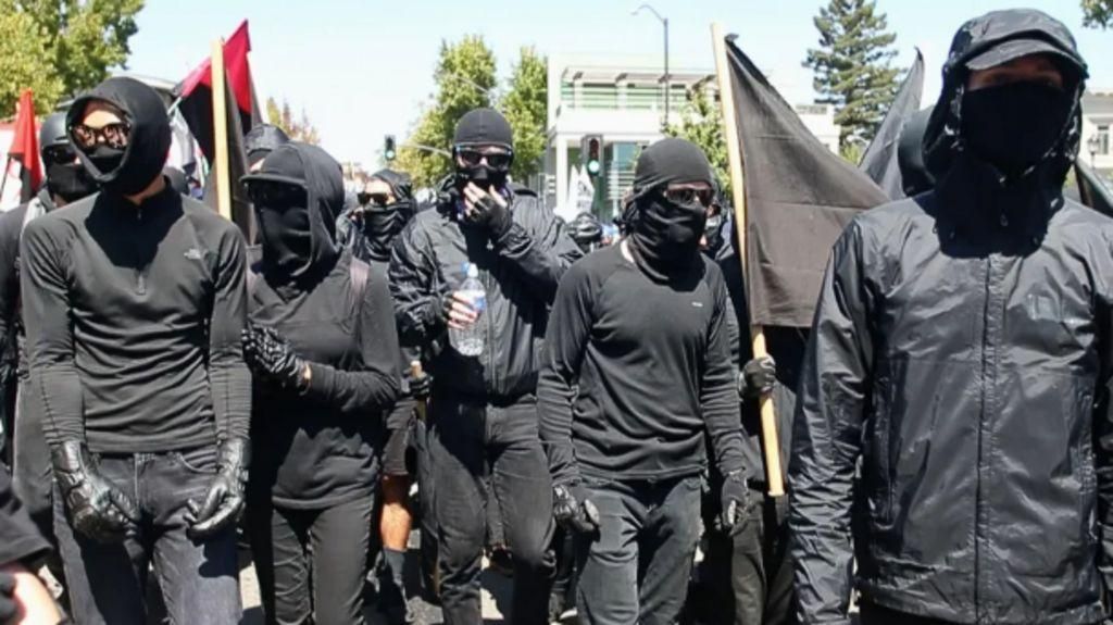 "القوة الكاملة" في بورتلاند بأمر رئاسي.. هل يشعل ترامب حربًا داخلية؟