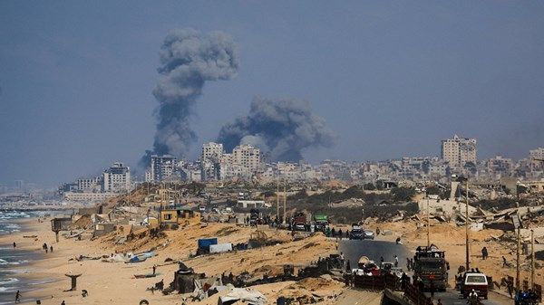 دبابات إسرائيلية تتوغل في مدينة غزة