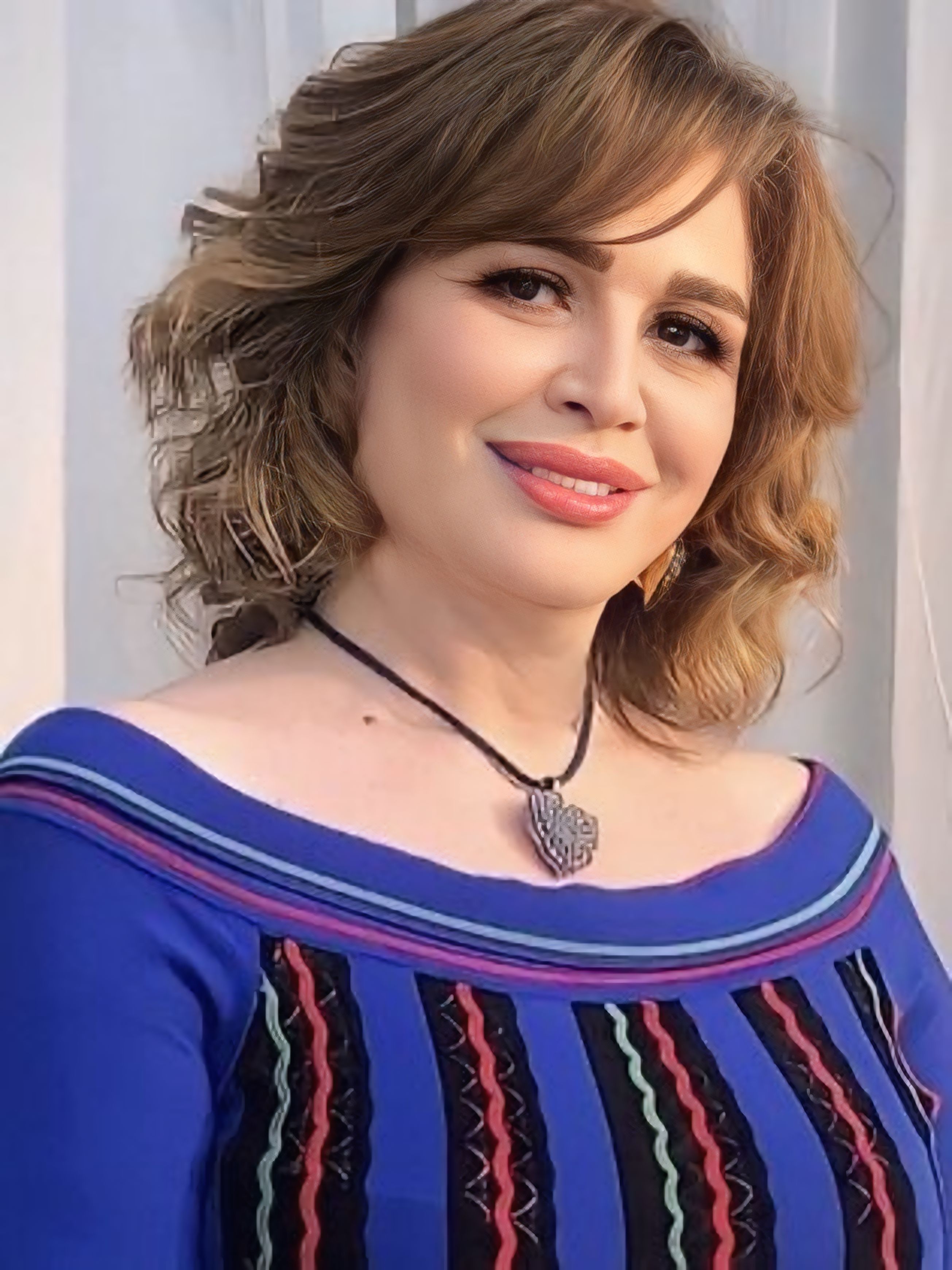 إلهام شاهين تكشف لـ الخليج 365 عن ذكرياتها مع أبرز نجوم الفن