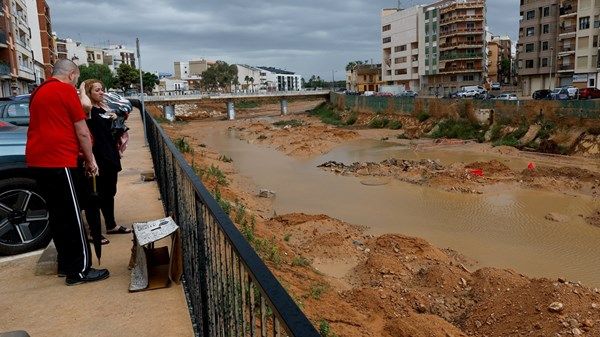إسبانيا.. أمطار غزيرة تثير ذكريات فيضانات العام الماضي
