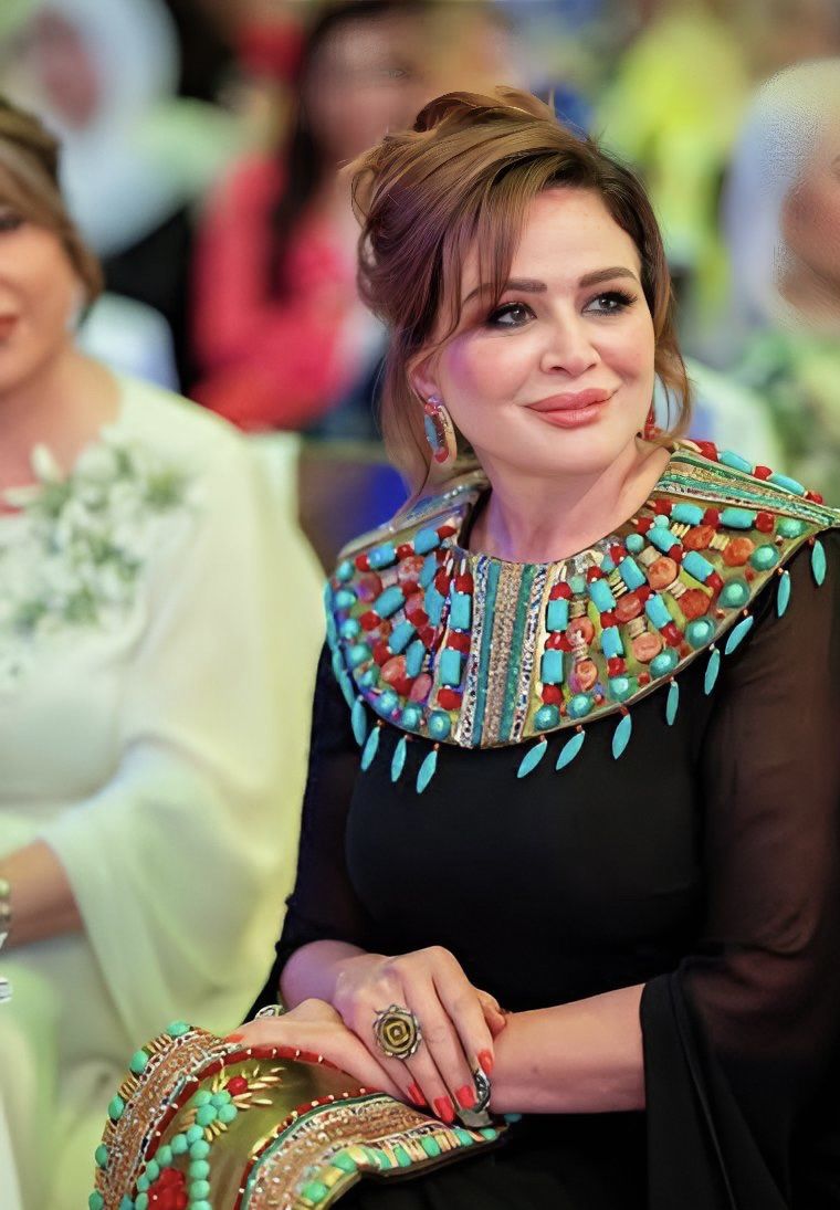 إلهام شاهين تكشف لـ الخليج 365 عن ذكرياتها مع أبرز نجوم الفن