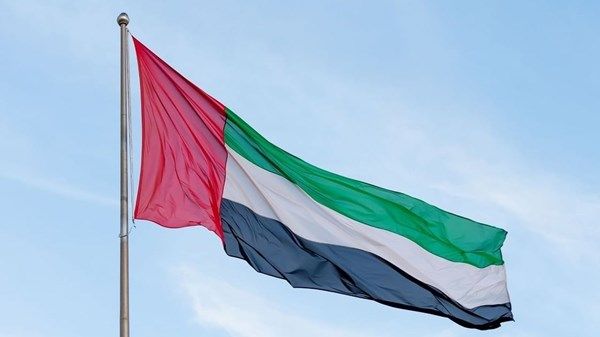 حكام الإمارات يعزون خادم الحرمين بوفاة عبطا بنت عبدالعزيز