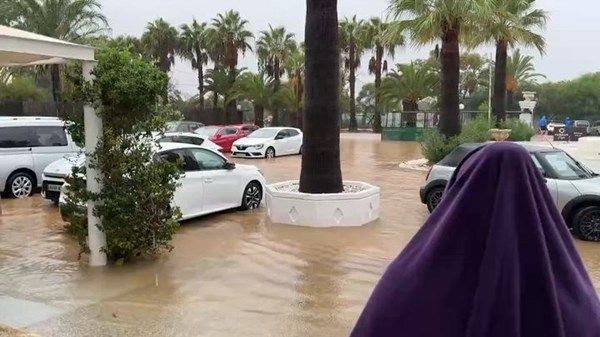 أمطار غزيرة في جزيرة إيبيزا الإسبانية
