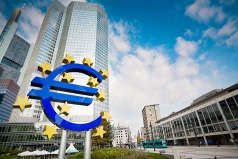 اليورو يندفع لأعلى مستوى فى أسبوع قبيل بيانات التضخم الرئيسية فى أوروبا
