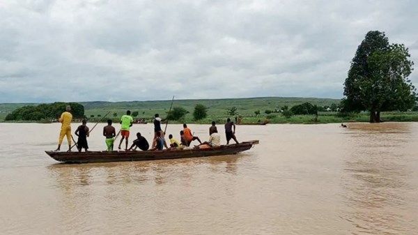 غرق قارب يودي بحياة 26 شخصاً في نيجيريا