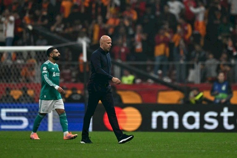 دوري أبطال أوروبا: سلوت بمواجهة تحديات ملحة على وقع تراجع أداء ليفربول