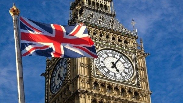 بريطانيا تنهي العمل ببرنامج للمّ شمل اللاجئين
