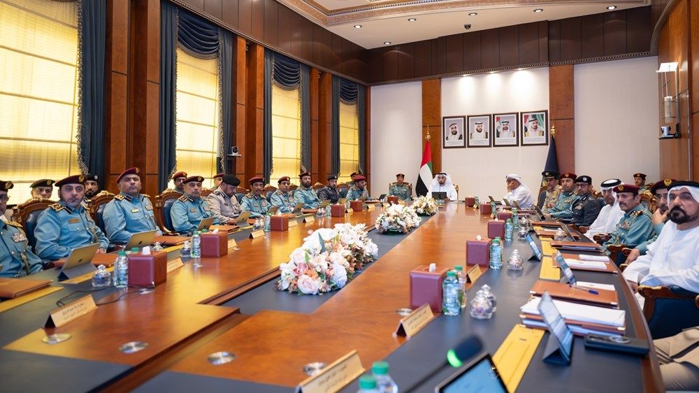 سيف بن زايد يترأس اجتماع مجلس «السعادة والإيجابية» بوزارة الداخلية