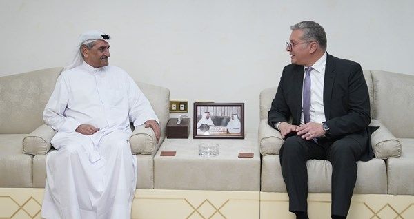 حاكم الفجيرة يستقبل وزير البترول المصري