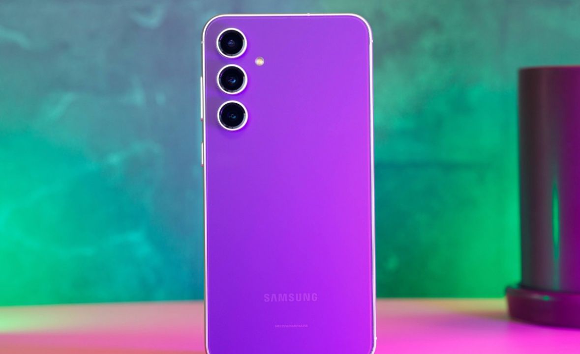 تكنولوجيا: سامسونج توسّع طرح تحديث One UI 8 المستقر لهواتف Galaxy S23 ليصل لمزيد من المناطق