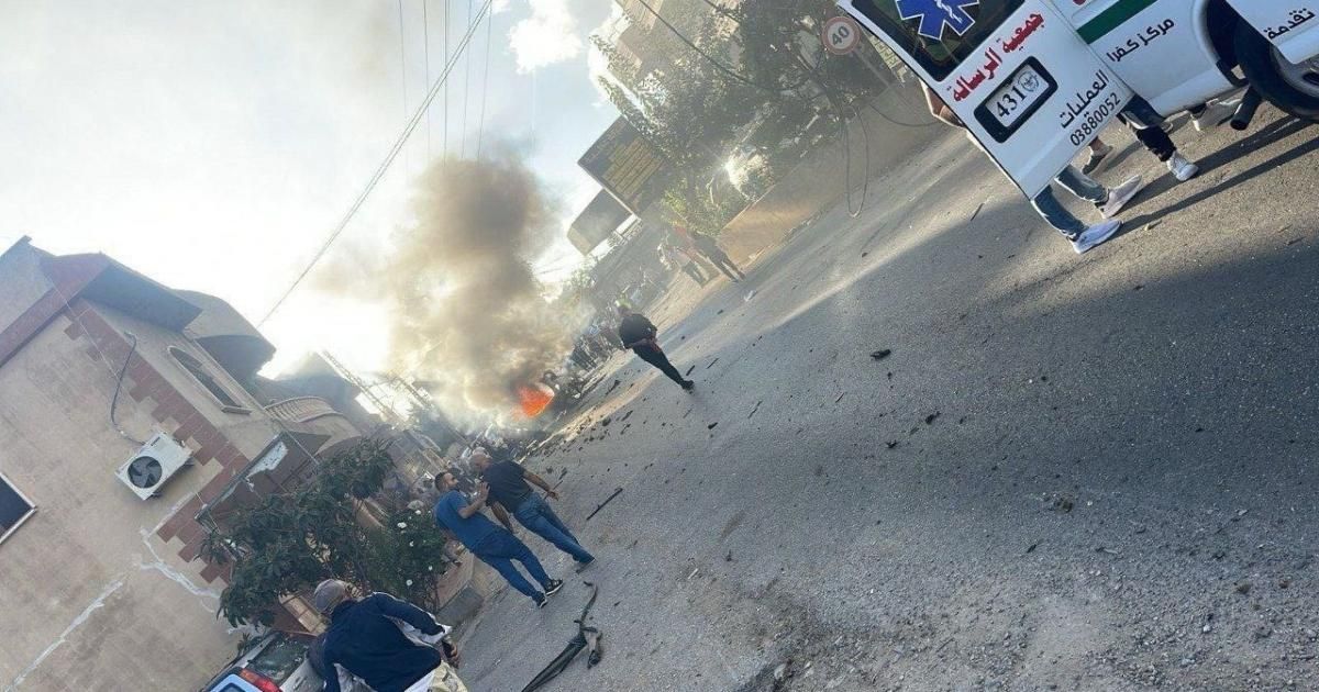 لبنان - شهيد ومصابون بقصف مركبة في بلدة كفرا