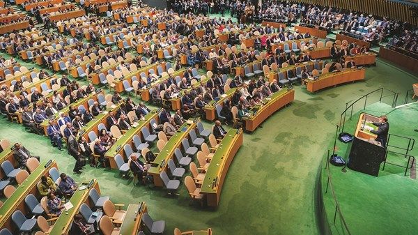 «حل الدولتين».. فرصة واعدة لإحياء عملية السلام