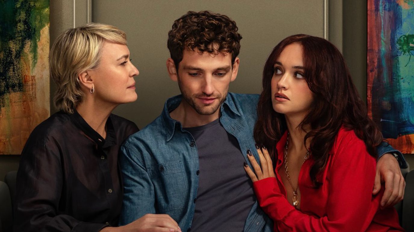مراجعة مسلسل The Girlfriend.. صراع الأم والحبيبة في دراما نفسية تُروى من منظورين