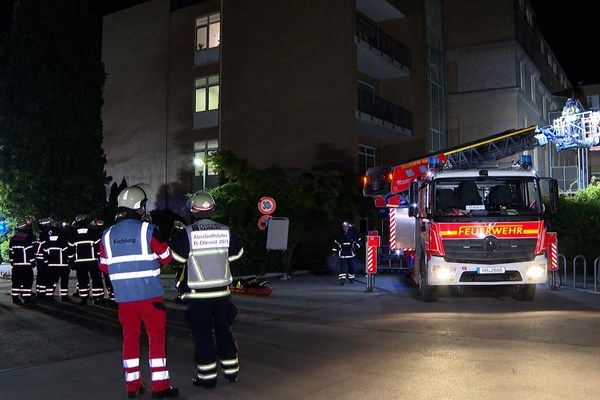 إصابة 20 شخصاً في حريق داخل مستشفى بألمانيا